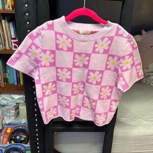 Short sleeve flower sweater shirt